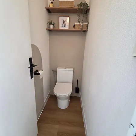 Centre Port Apartment *